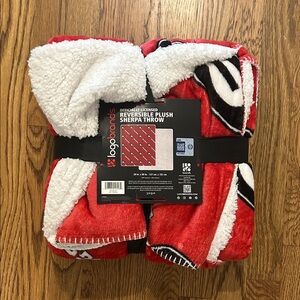 UGA Reversible Plush Sherpa Throw